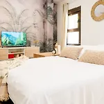 Forest Ideal Familias Casco Historico Balcon 公寓