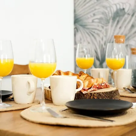 Forest Ideal Familias Casco Histórico Balcón